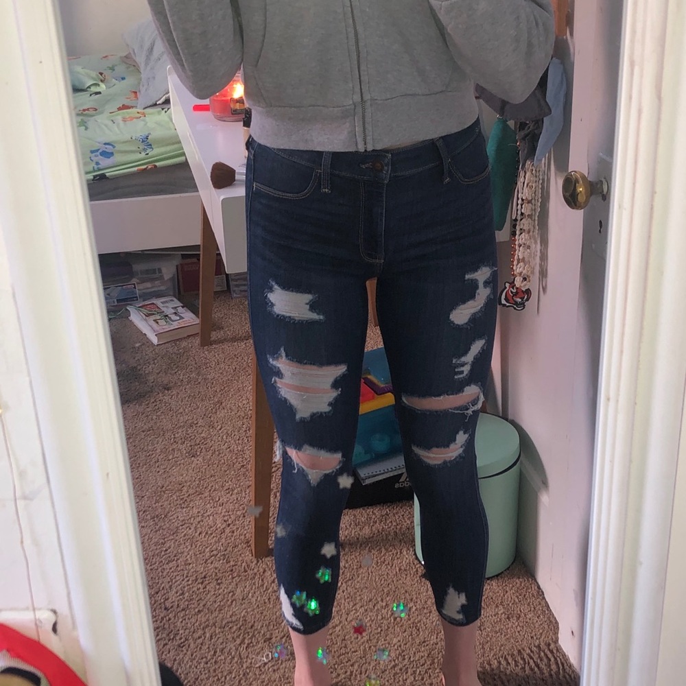 hollister jeans! great condition